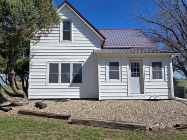 45760 710th Street, Lakefield, MN 56150