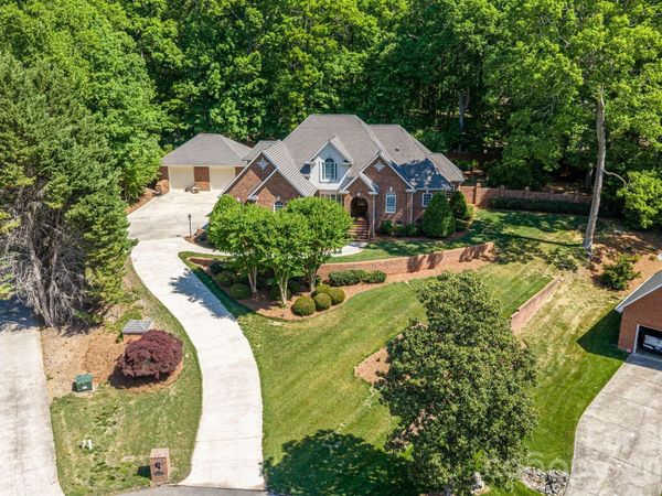 110 Elizabeth Court, Mount Holly, NC 28120