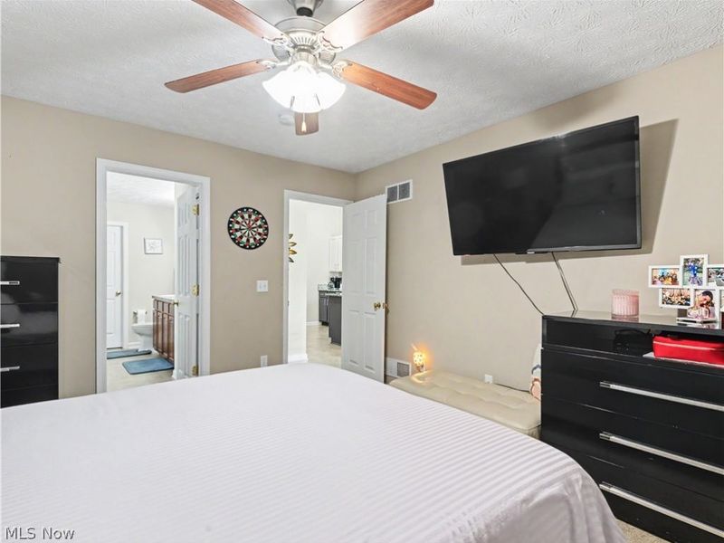 38122 Rocky Run Court, North Ridgeville, OH 44039 Photo 16