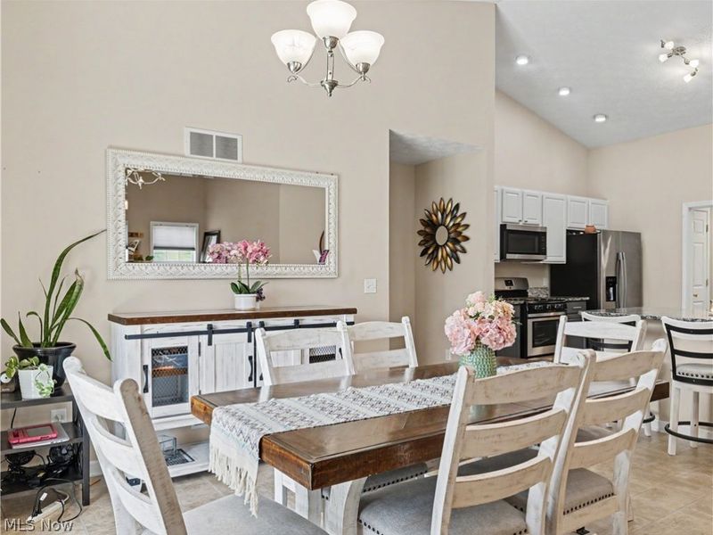 38122 Rocky Run Court, North Ridgeville, OH 44039 Photo 8