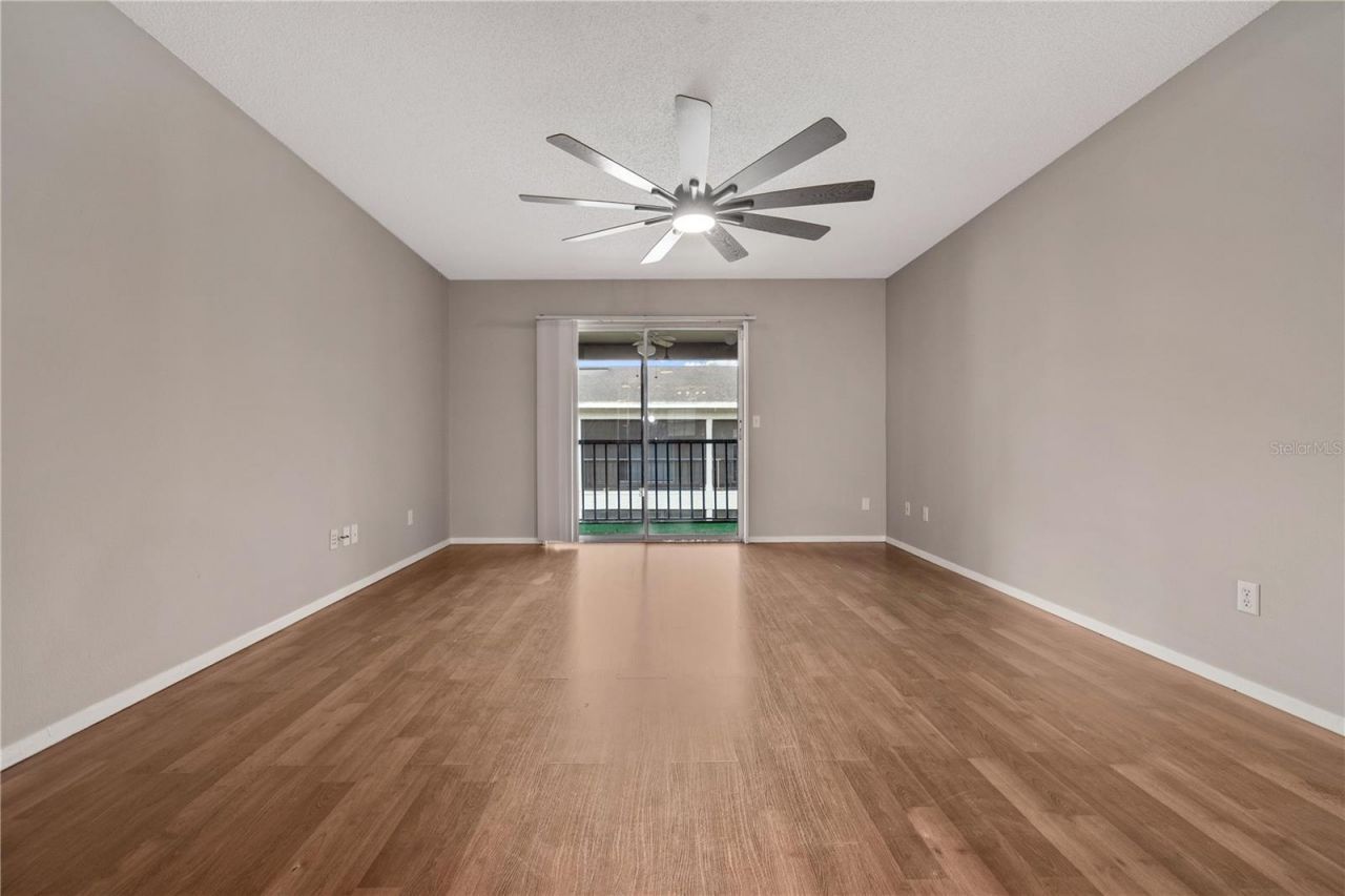14468 Reuter Strasse Circle, Unit 508, Tampa, FL 33613 Photo