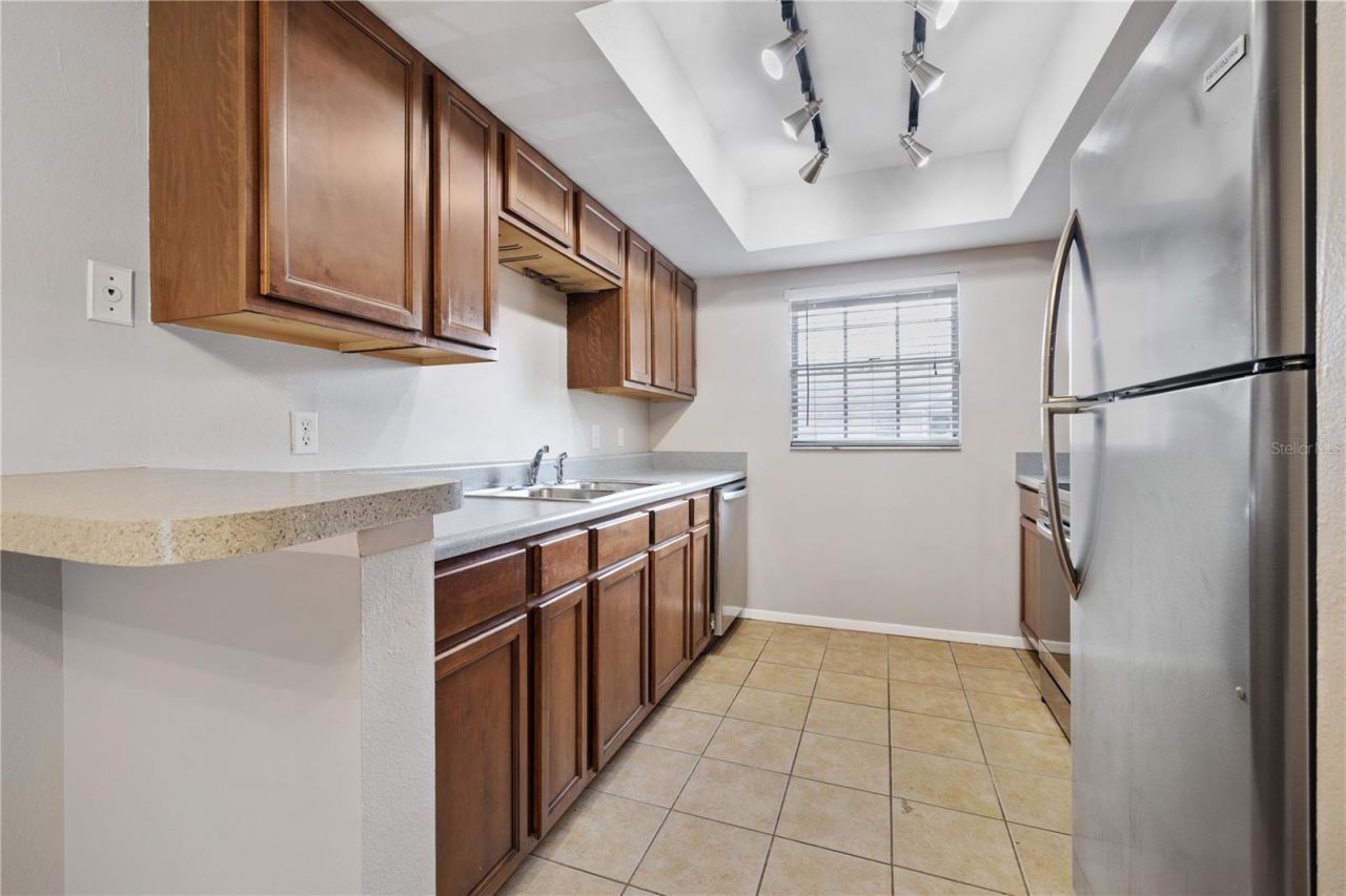 14468 Reuter Strasse Circle, Unit 508, Tampa, FL 33613 Photo