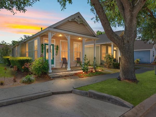 6230 ABBOTT STATION DRIVE , ZEPHYRHILLS, FL 33542