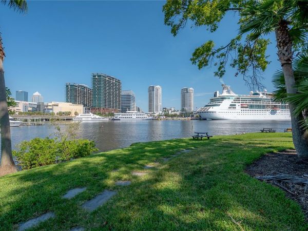 709 MAINSAIL DRIVE , Unit 709, TAMPA, FL 33602