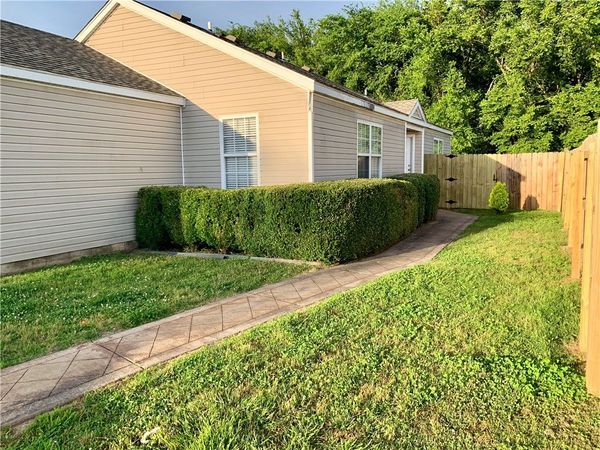 1907 S Pinewoods Drive , Rogers, AR 72758