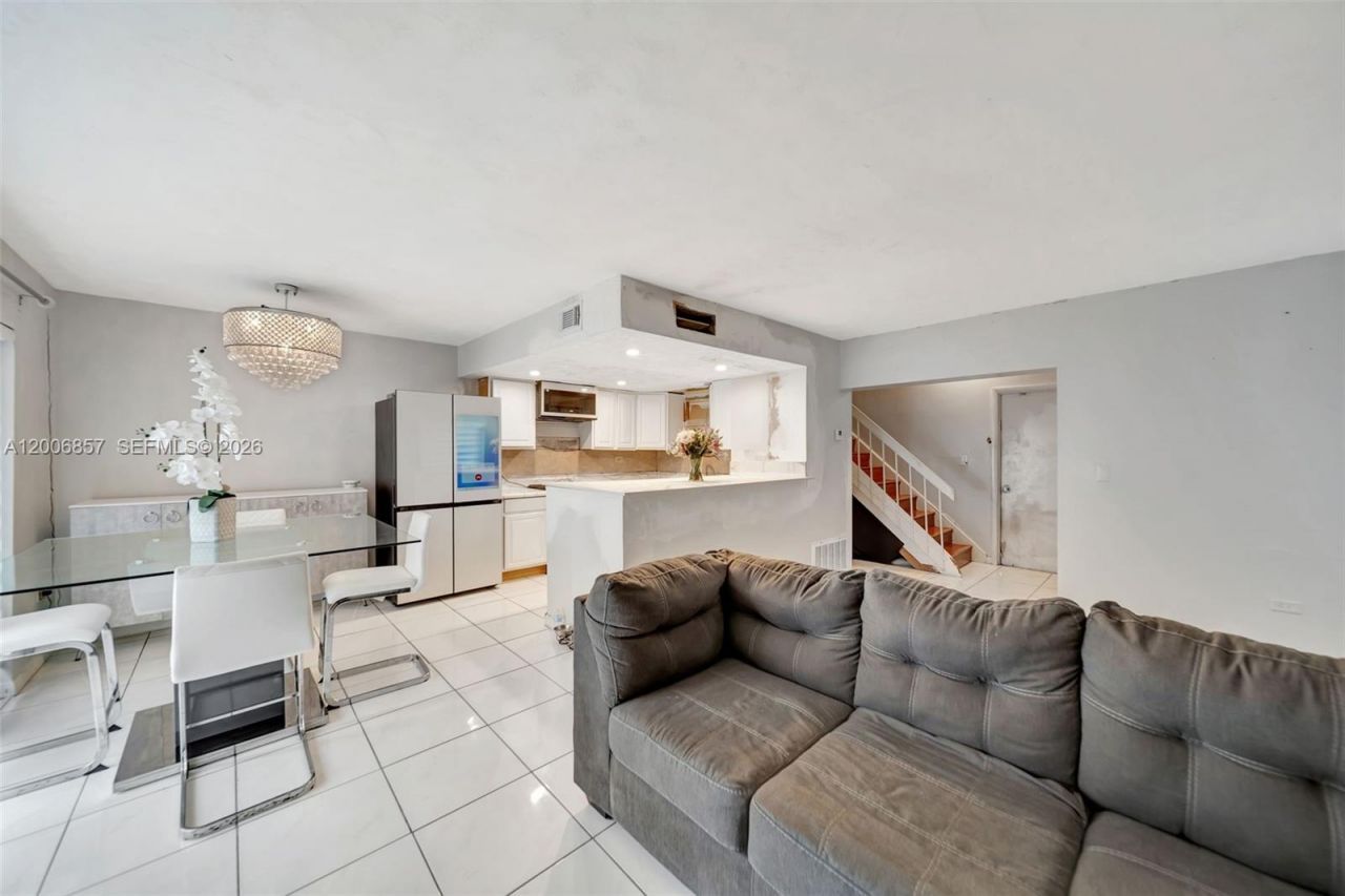3033 W Missionwood Ln , Unit C-II, Miramar, FL 33025 Photo
