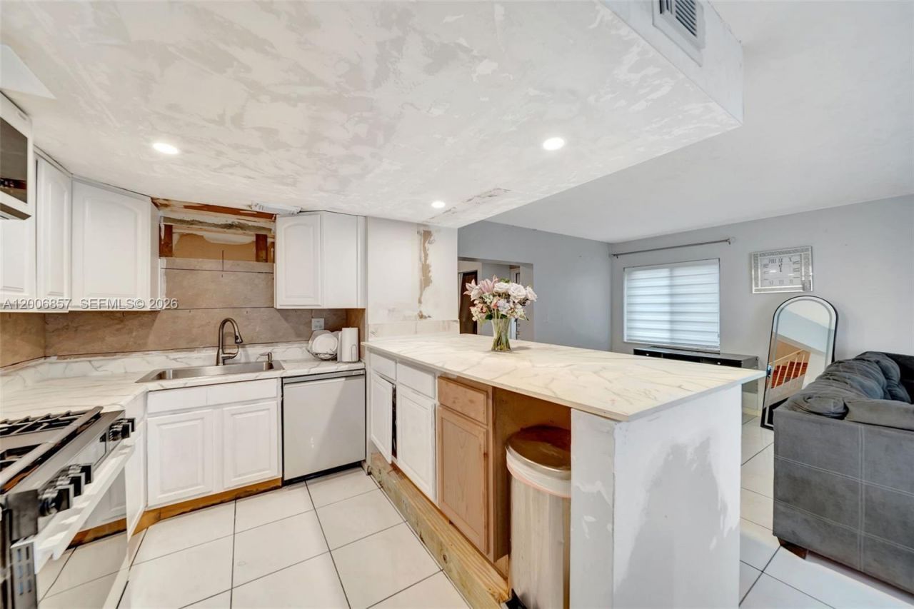 3033 W Missionwood Ln , Unit C-II, Miramar, FL 33025 Photo