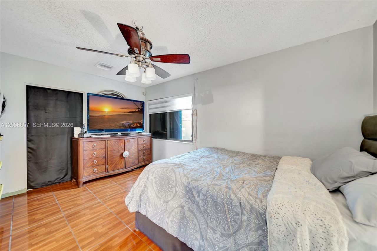 3033 W Missionwood Ln , Unit C-II, Miramar, FL 33025 Photo