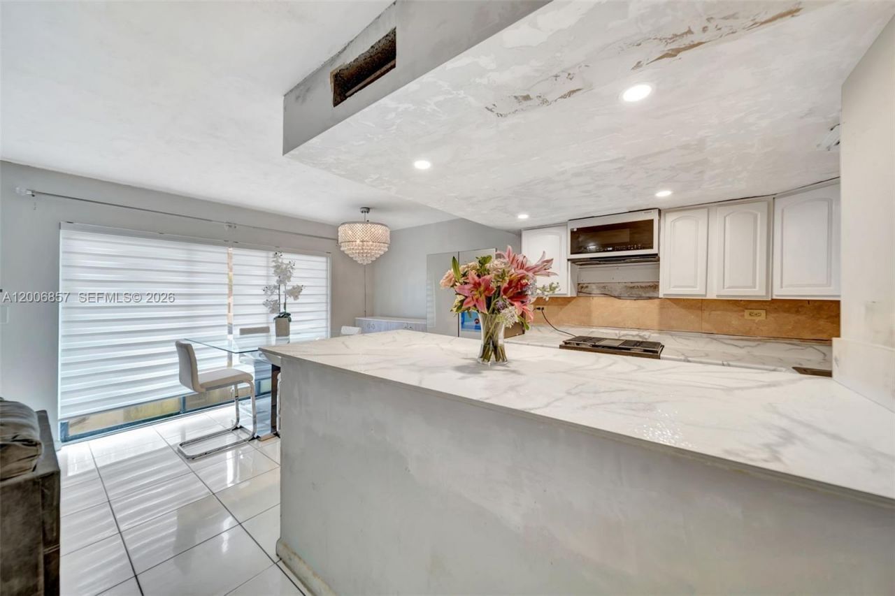 3033 W Missionwood Ln , Unit C-II, Miramar, FL 33025 Photo