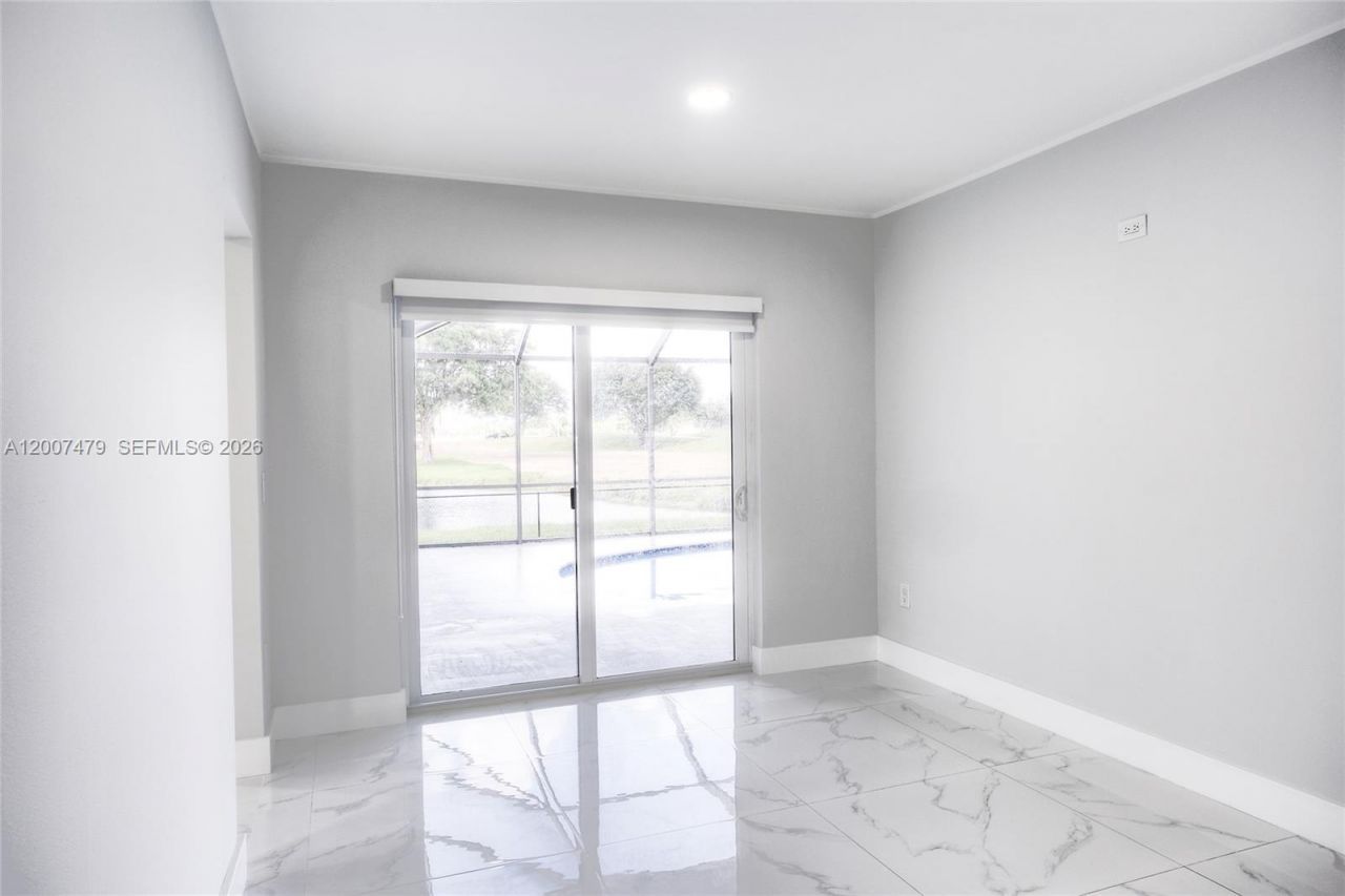 19150 S Saint Andrews Dr, Hialeah, FL 33015 Photo