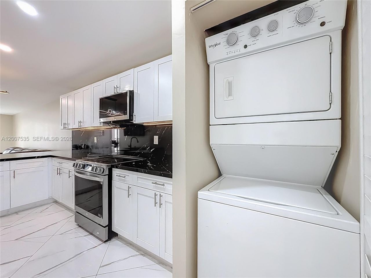 3100 NE 48th St, Unit 507, Fort Lauderdale, FL 33308 Photo