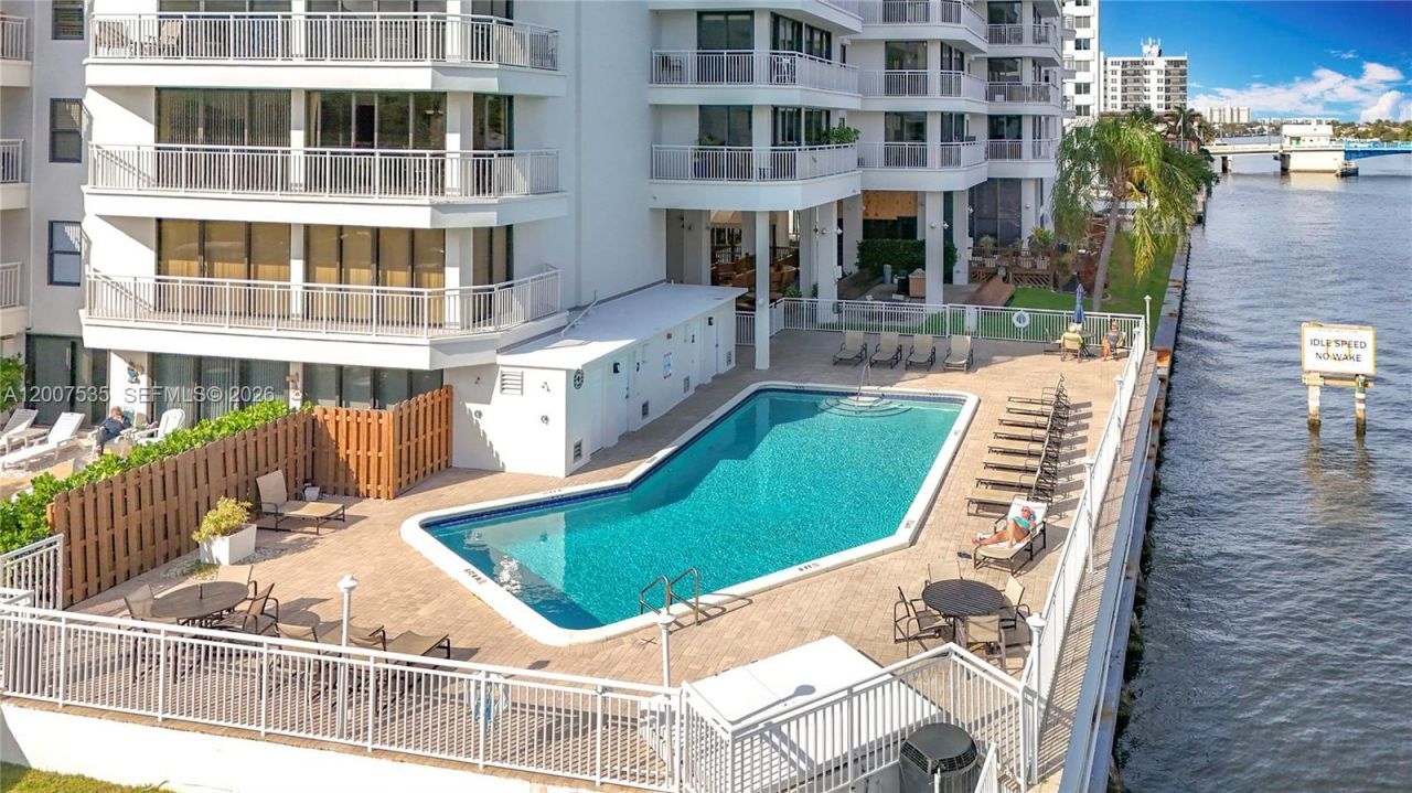 3100 NE 48th St, Unit 507, Fort Lauderdale, FL 33308 Photo