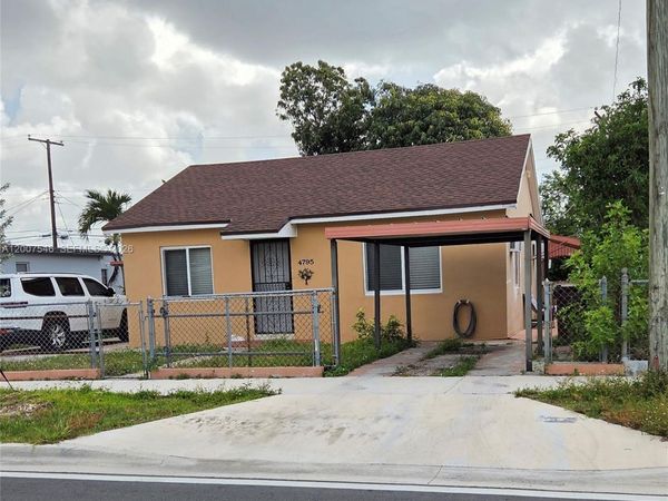 4795 E 8th Ct , Hialeah, FL 33013