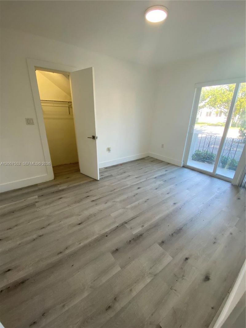 1328 NW 4th St, Unit G, Miami, FL 33125 Photo