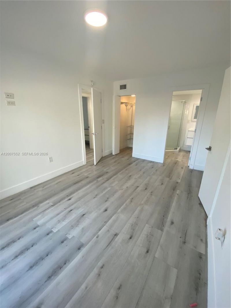 1328 NW 4th St, Unit G, Miami, FL 33125 Photo