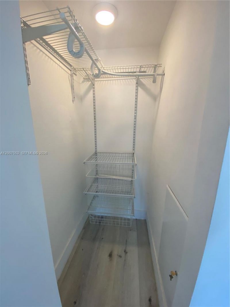 1328 NW 4th St, Unit G, Miami, FL 33125 Photo