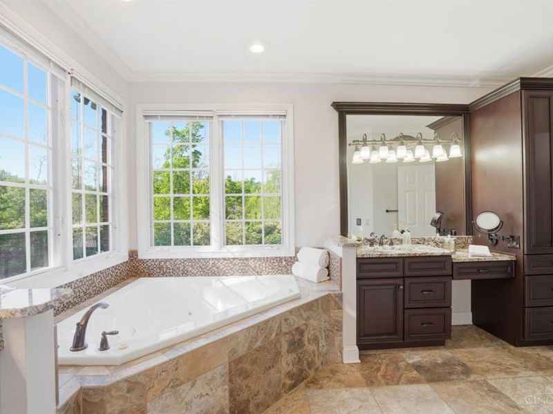 8527 St Ives Place, Anderson Twp, OH 45255 Photo 28