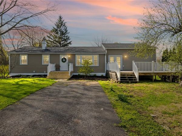 15 Aprille Lane , Rush, NY 14543