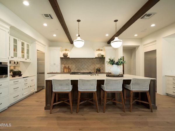 8306 N MERION Way, Paradise Valley, AZ 85253