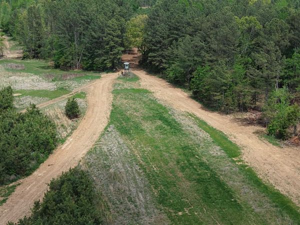 000 RIVERSIDE DR, Jackson, TN 38301