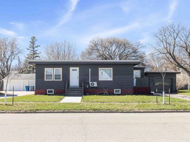 713 13th Street N, Moorhead, MN 56560