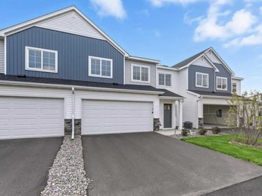 8856 Meadowcrest Drive NE, Monticello, MN 55328