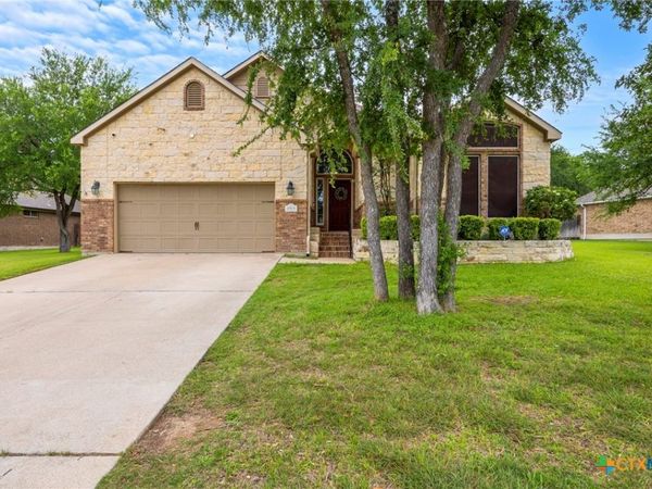 2501 Twin Ridge Court , Belton, TX 76513