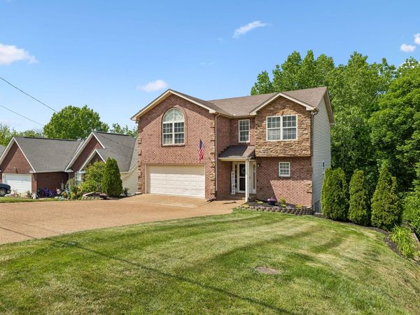 2521 Edinburgh Street, Old Hickory, TN 37138