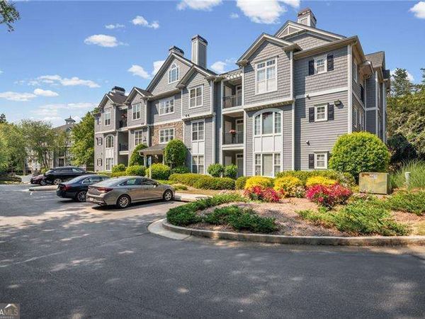 4100 Paces Walk SE, Unit 3203, Atlanta, GA 30339