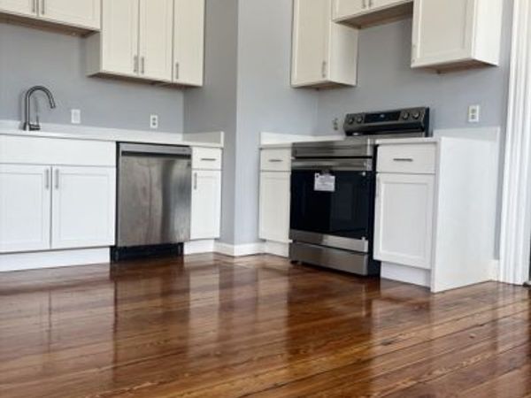 3 Mcgrath Hywy, Unit a, Quincy, MA 02169