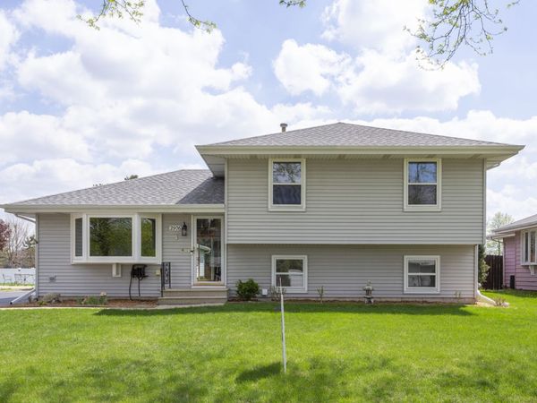 2906 Warren Dorris Drive , Joliet, IL 60435