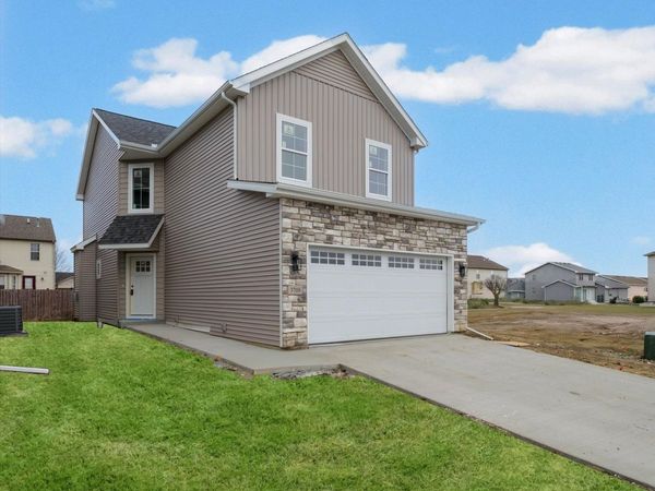 3708 Lighthouse Pointe Point , Champaign, IL 61822