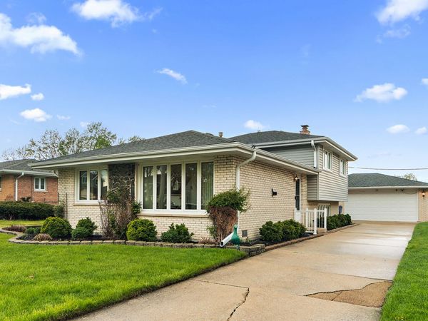 6612 W 92nd Street , Oak Lawn, IL 60453