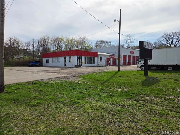 3880 S Baldwin Road , Orion Twp, MI 48359