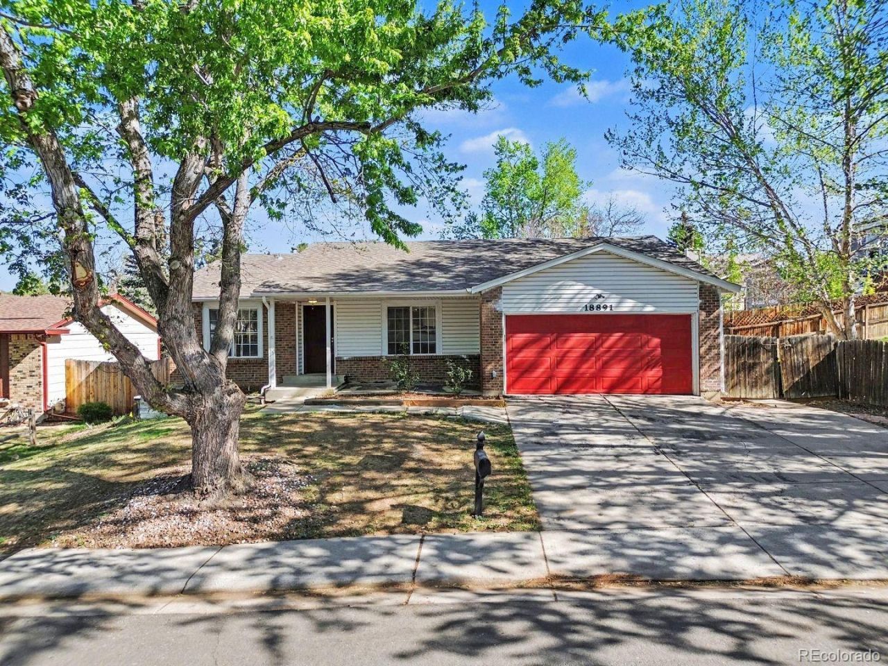 18891 E Lehigh Avenue, Aurora, CO 80013 Main Photo