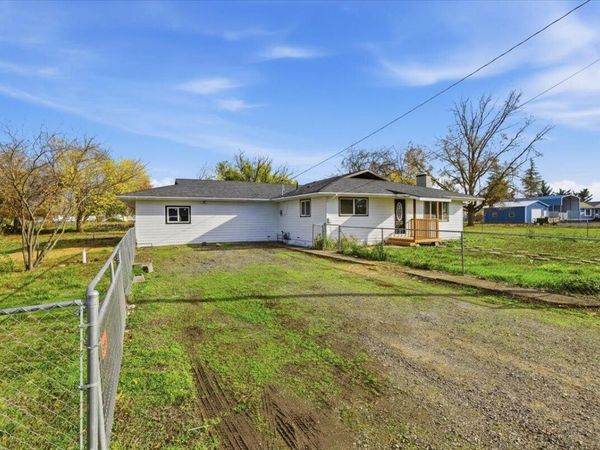 5156 Peace Lane, Central Point, OR 97502