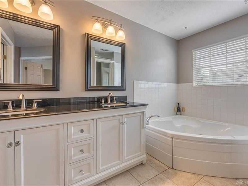 3913 E Summit Ridge Drive, Beavercreek, OH 45430 Photo 20