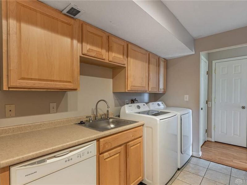 3913 E Summit Ridge Drive, Beavercreek, OH 45430 Photo 28