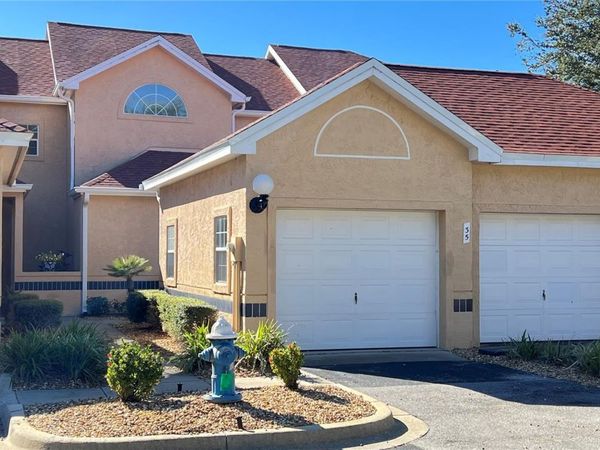 35 CAPTAINS WALK , PALM COAST, FL 32137