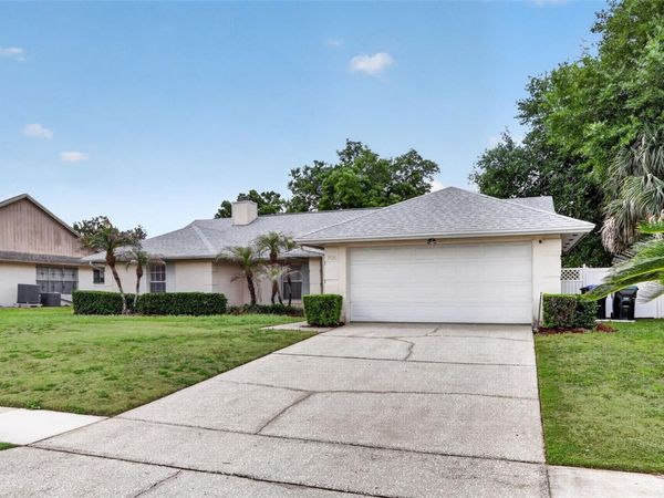 7636 DUNDAS DRIVE , ORLANDO, FL 32818