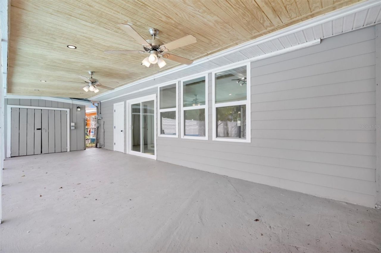 647 74th Avenue N, Saint Petersburg, FL 33702 Photo