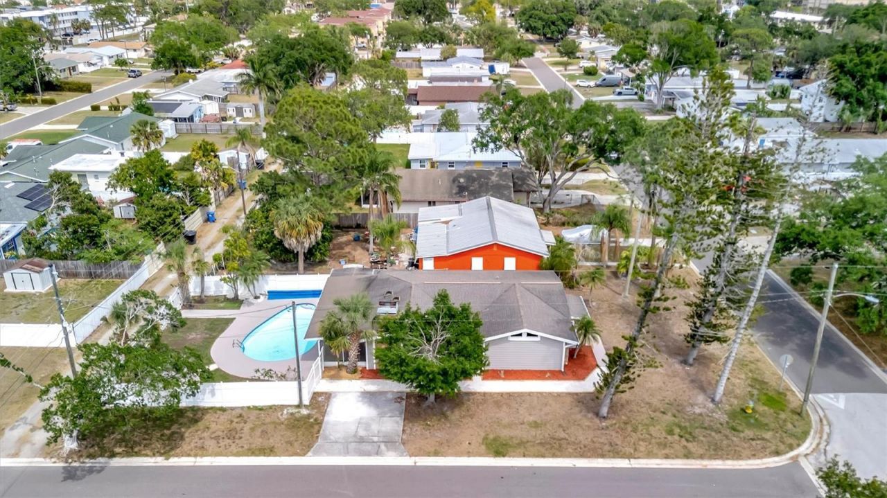 647 74th Avenue N, Saint Petersburg, FL 33702 Photo