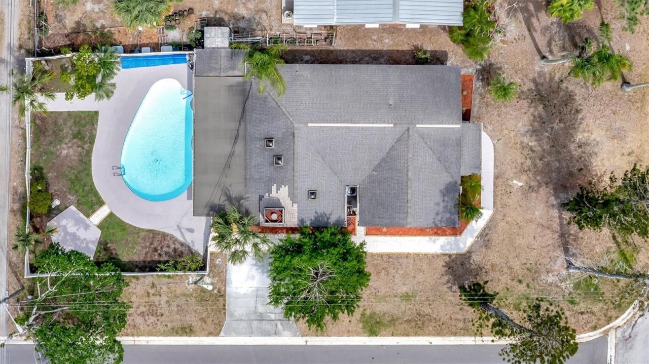 647 74th Avenue N, Saint Petersburg, FL 33702 Photo