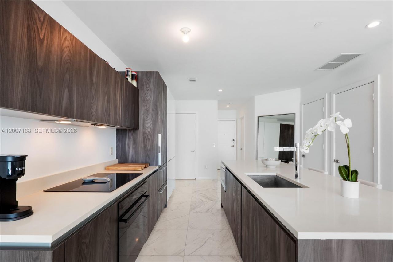 480 NE 31st St , Unit 2405, Miami, FL 33137 Photo