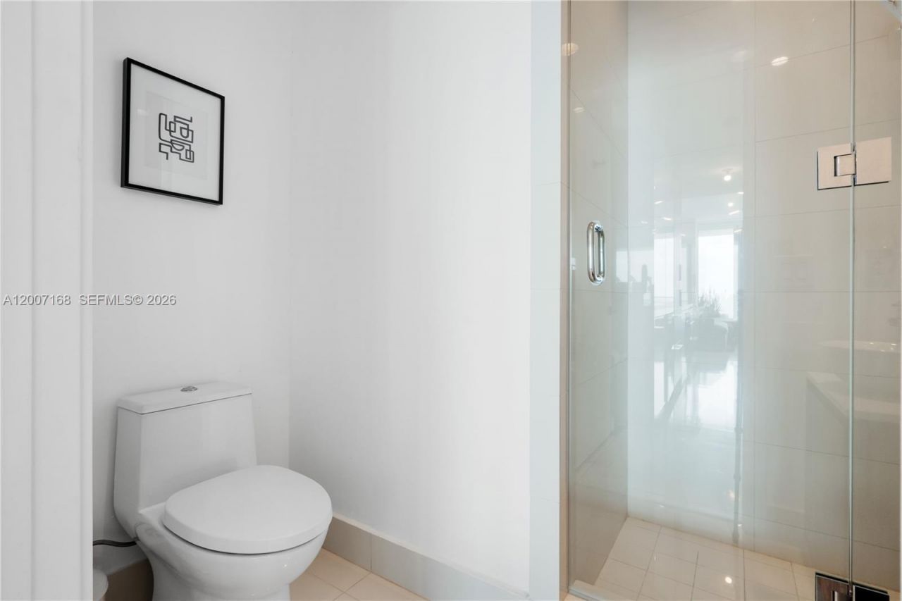 480 NE 31st St , Unit 2405, Miami, FL 33137 Photo
