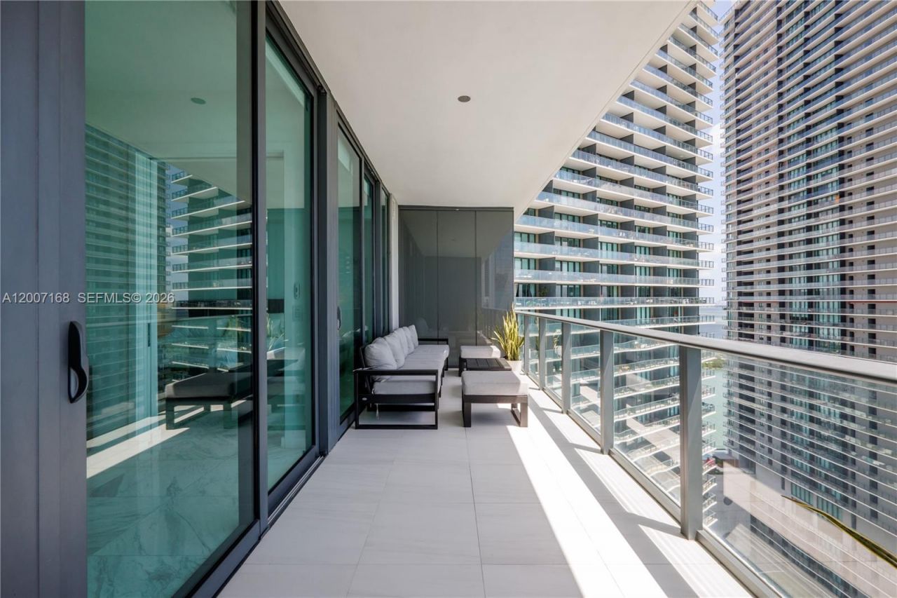 480 NE 31st St , Unit 2405, Miami, FL 33137 Photo