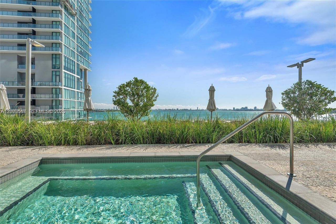 480 NE 31st St , Unit 2405, Miami, FL 33137 Photo