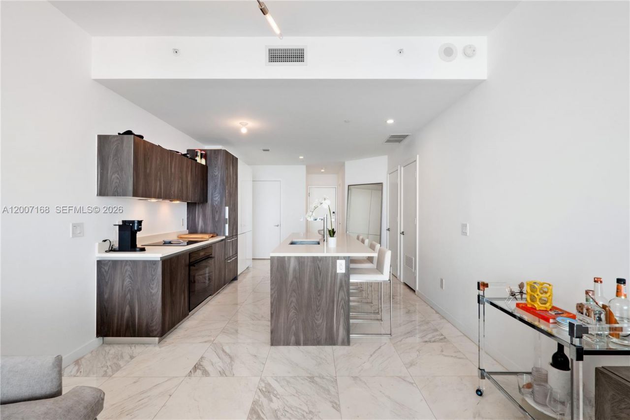 480 NE 31st St , Unit 2405, Miami, FL 33137 Photo