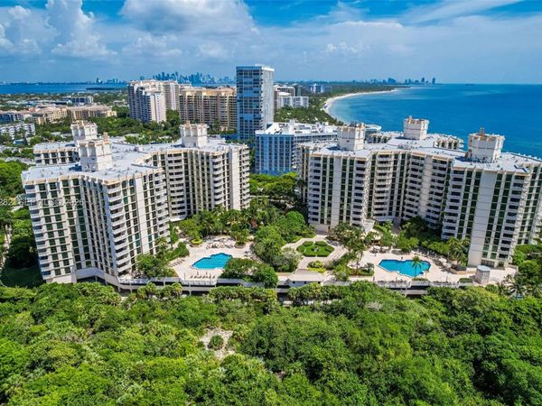 Unit D701, Key Biscayne, FL 33149