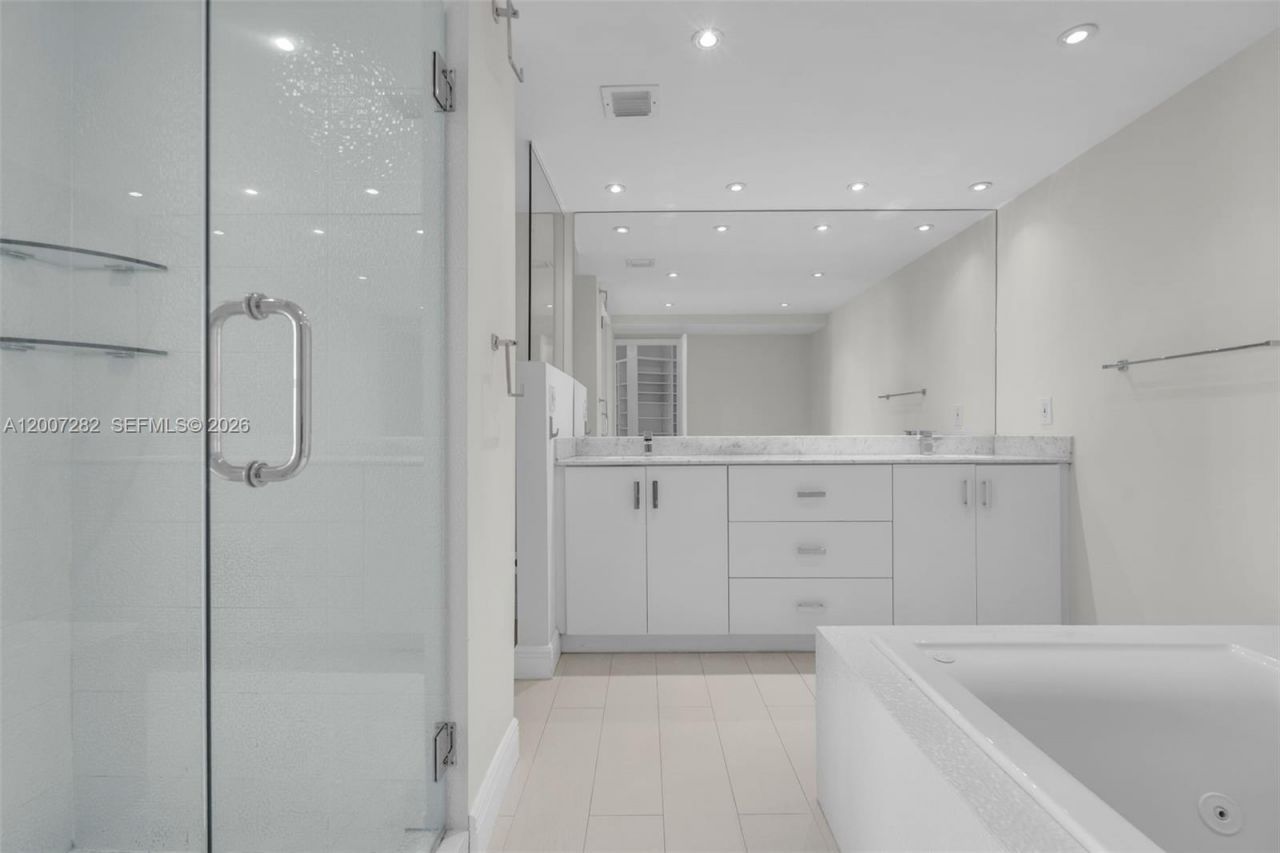 Please Call For Address, Unit D701, Key Biscayne, FL 33149 Photo